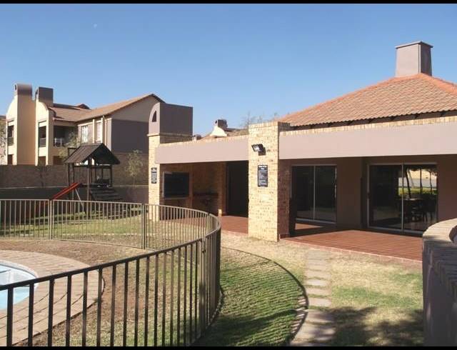 3 BEDROOM APARTMENT TO LET IN NOORDWYK